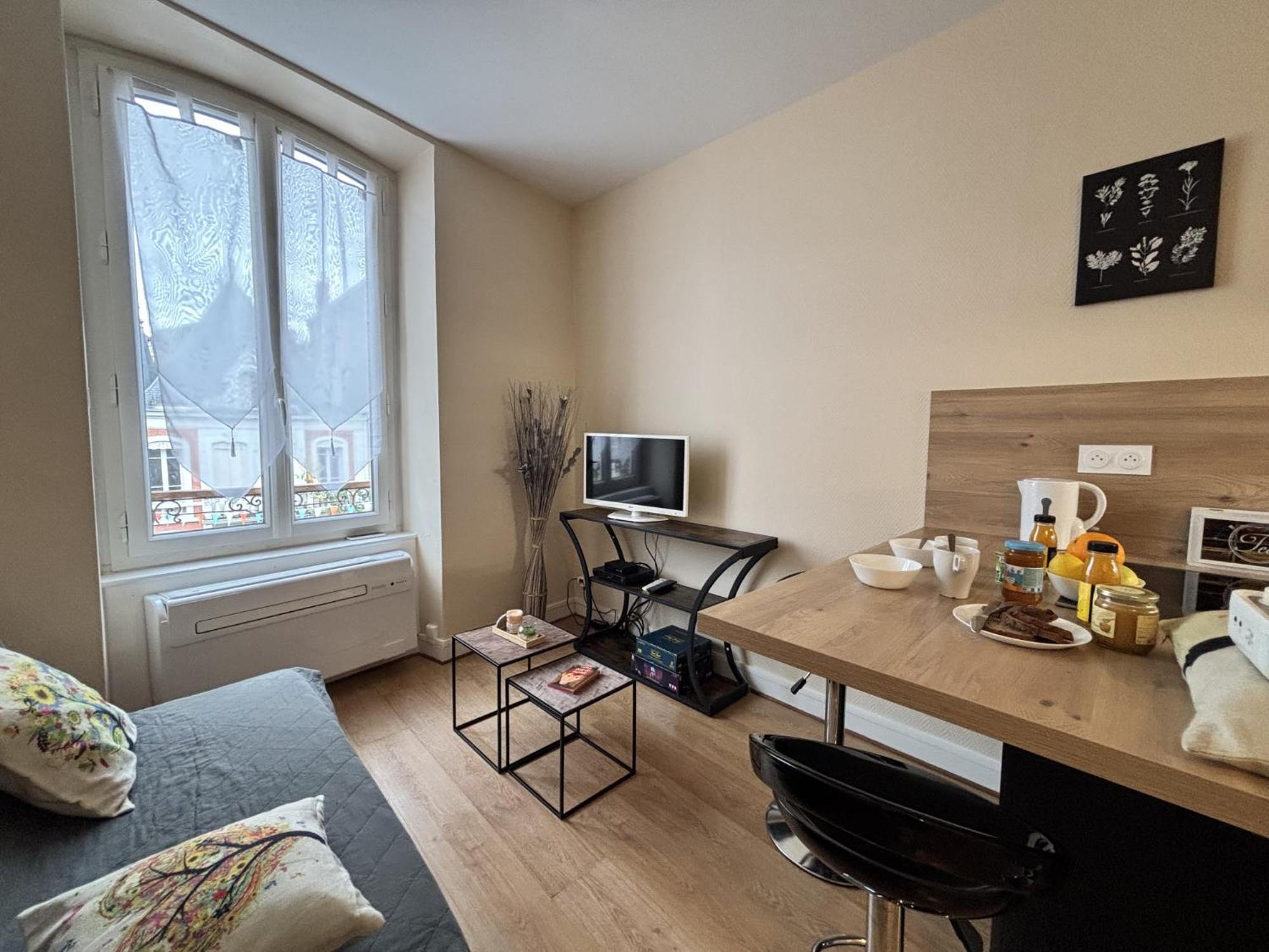 Appartement F2 Le Puy-de-Dôme Châtel-Guyon Extérieur photo